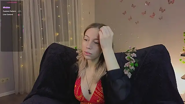 NyxaThorn online show from 01.17.26