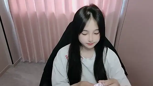 Snapshot of xxz98 chatting on 04.12.26 xxz98 online show from 04.12.26