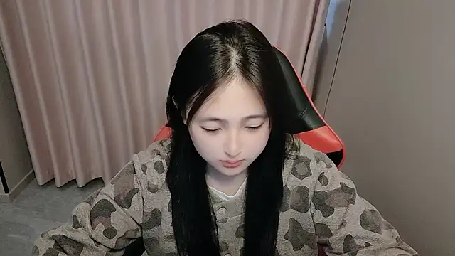 Snapshot of xxz98 chatting on 04.13.26 xxz98 online show from 04.13.26