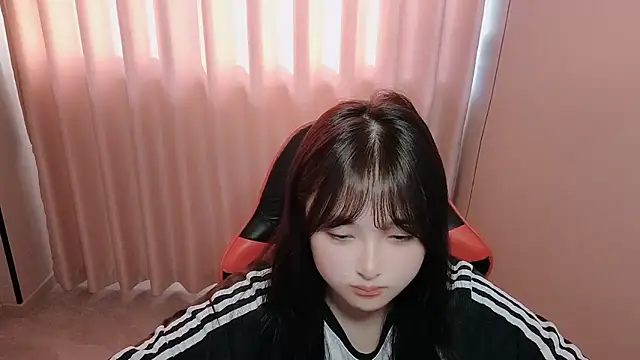 Snapshot of xxz98 chatting on 04.18.26 xxz98 online show from 04.18.26