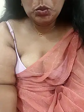 Snapshot of Aunty_Boy_143 chatting on 04.15.26 Aunty Boy 143 online show from 04.15.26