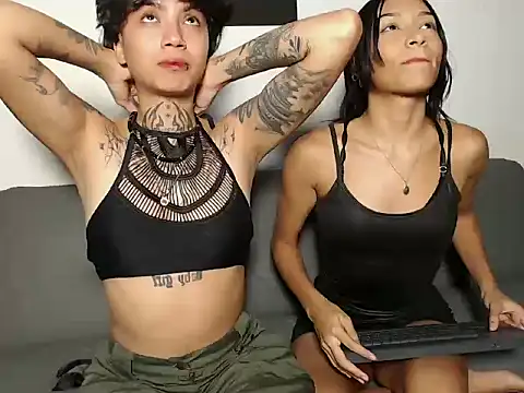 ParisAndVi online show from 10.17.25