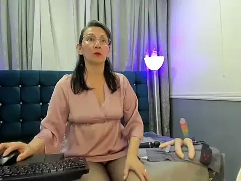 Snapshot of Oriana_Jhonson chatting on 05.27.26 Oriana Jhonson online show from 05.27.26