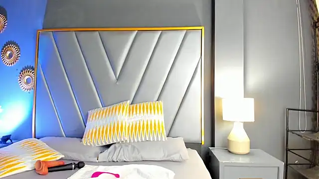 becca scotts online show from 10.05.25