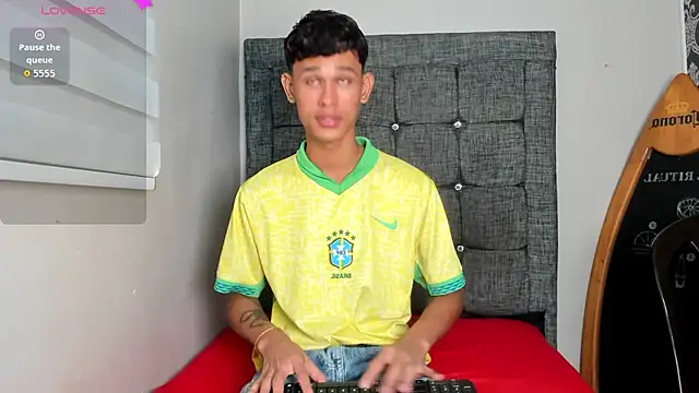 Snapshot of Just_D4v7 chatting on 10.16.25 Just D4v7 online show from 10.16.25