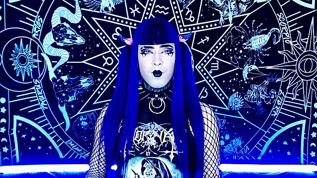 naomi satan online show from 12.04.25