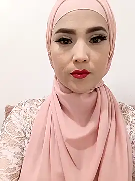 Snapshot of jamila_zair chatting on 03.24.26 jamila zair online show from 03.24.26