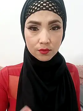 Snapshot of jamila_zair chatting on 04.18.26 jamila zair online show from 04.18.26