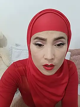 Snapshot of jamila_zair chatting on 06.17.26 jamila zair online show from 06.17.26