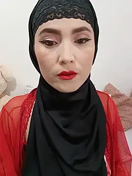 Snapshot of jamila_zair chatting on 06.28.26 jamila zair online show from 06.28.26