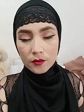 Snapshot of jamila_zair chatting on 07.08.26 jamila zair online show from 07.08.26