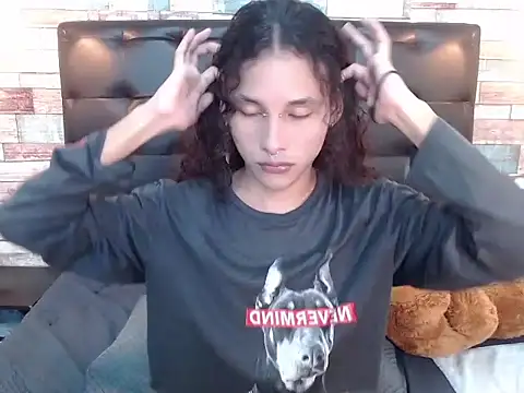 Andrew Landry online show from 10.11.25
