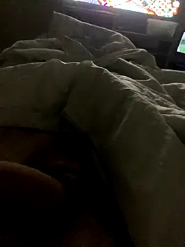 Snapshot of VisagedLeveling chatting on 12.18.25 VisagedLeveling online show from 12.18.25