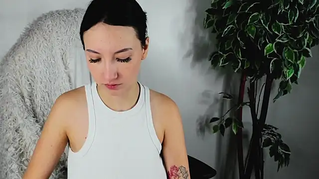 EileenMoores online show from 10.01.25