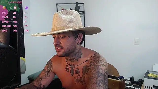 nicolastorres99 online show from 12.19.25