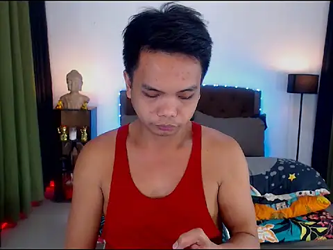 Snapshot of XExtraServiceManX chatting on 10.13.25 XExtraServiceManX online show from 10.13.25