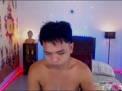 Snapshot of XExtraServiceManX chatting on 01.08.26 XExtraServiceManX online show from 01.08.26