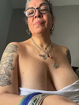 dieseldame1313 online show from 03.03.25