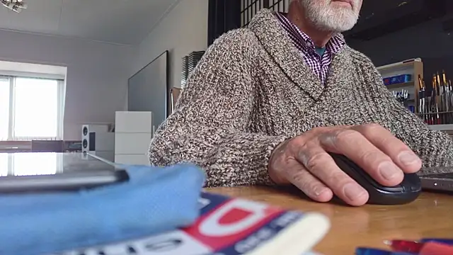 Snapshot of ewaldwillems99 chatting on 04.10.26 ewaldwillems99 online show from 04.10.26