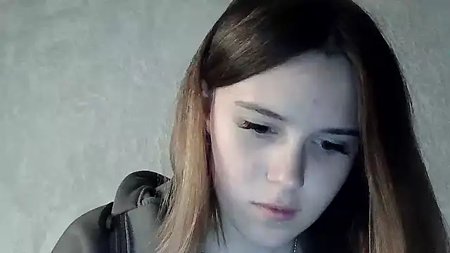 SweetLoraa online show from 10.11.25