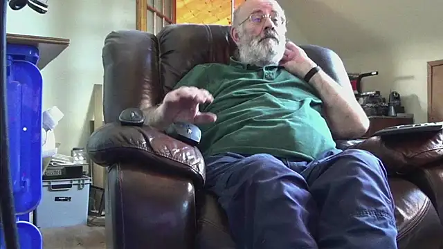 Snapshot of janzer13 chatting on 02.01.26 janzer13 online show from 02.01.26