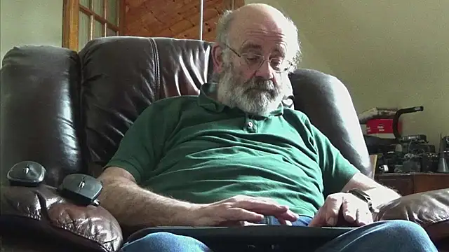 Snapshot of janzer13 chatting on 02.17.26 janzer13 online show from 02.17.26