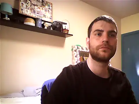 Snapshot of LoboSolitariooy chatting on 10.13.25 LoboSolitariooy online show from 10.13.25