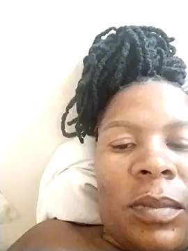 Snapshot of _bev chatting on 02.24.26 bev online show from 02.24.26