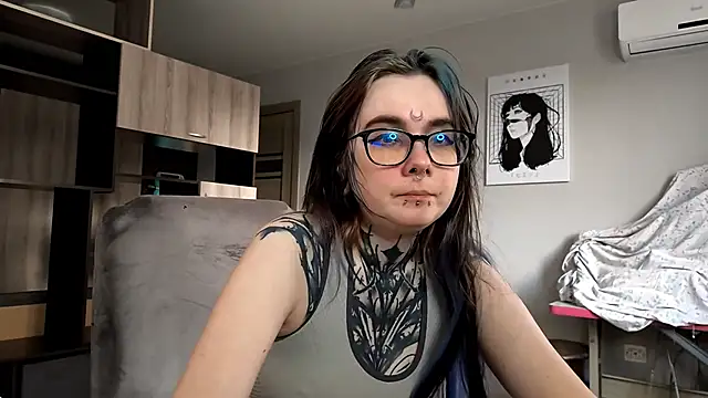 HighelikeGirl online show from 11.08.25