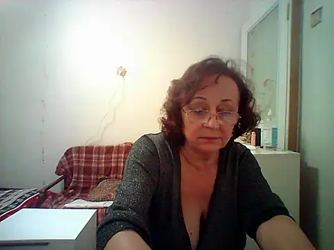 Julia54391 online show from 10.13.25