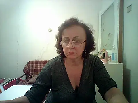 Julia54391 online show from 10.17.25