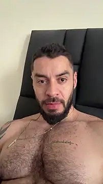 Snapshot of Drake_Cole chatting on 05.19.26 Drake Cole online show from 05.19.26