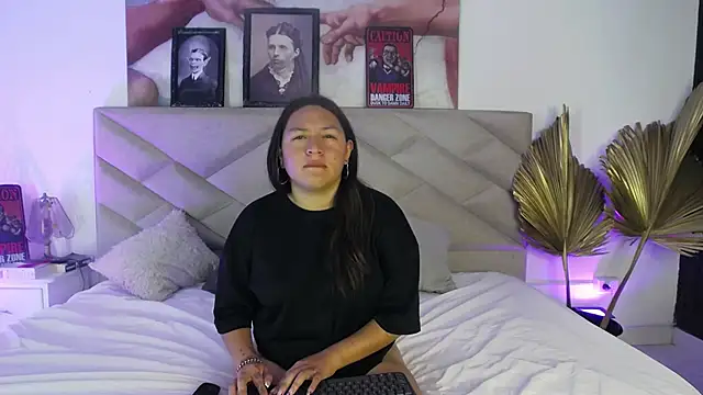 BellaRoux1 online show from 10.09.25