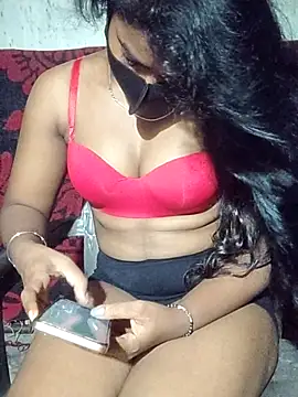 Snapshot of POOJA999 chatting on 10.07.25 POOJA999 online show from 10.07.25