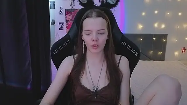 Luna Navy online show from 02.17.26