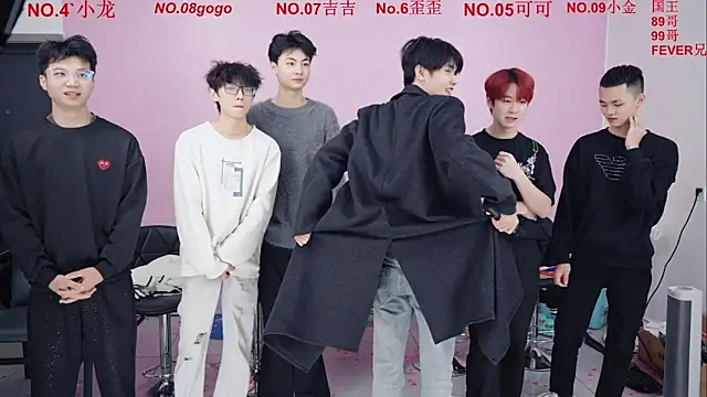 Snapshot of Beautifulboys-777 chatting on 12.15.25 Beautifulboys-777 online show from 12.15.25