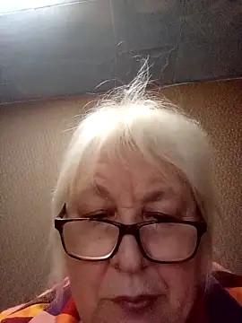 Alexia64231 online show from 11.20.25