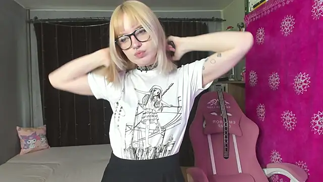 godlikegirlyy online show from 09.16.25