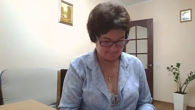 Snapshot of Galina56301 chatting on 10.03.25 Galina56301 online show from 10.03.25