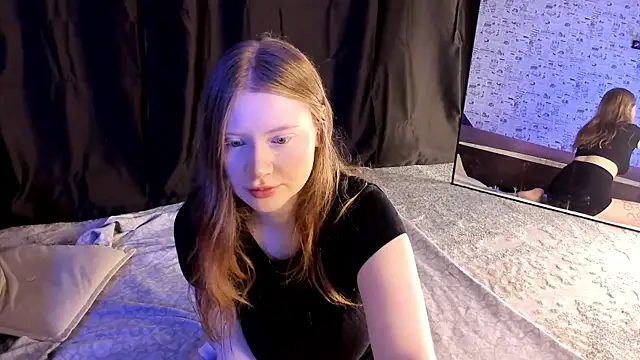 Lillie Berry online show from 10.03.25