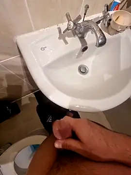 Snapshot of Chubbyfatty000 chatting on 11.15.25 Chubbyfatty000 online show from 11.15.25