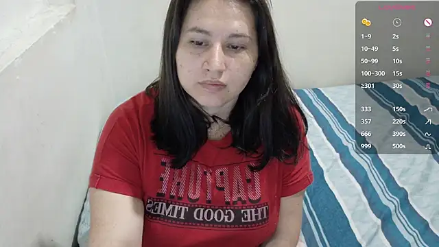 victoriadaniela online show from 02.22.26