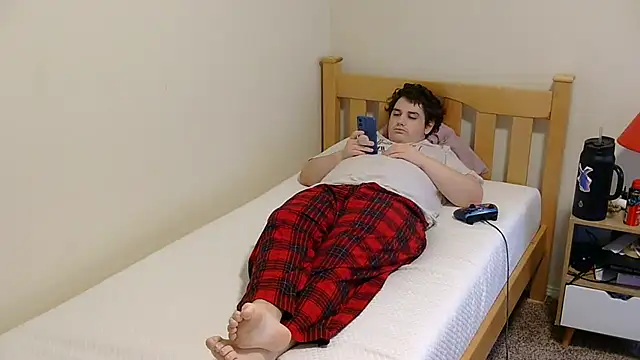 Snapshot of Breyyyyyyyy chatting on 11.10.25 Breyyyyyyyy online show from 11.10.25