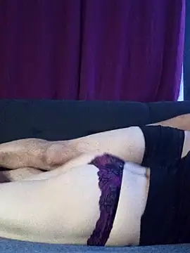  Little Sweatie  online show from 11.30.25