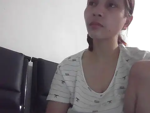 Snapshot of ivyloving4you chatting on 10.15.25 ivyloving4you online show from 10.15.25
