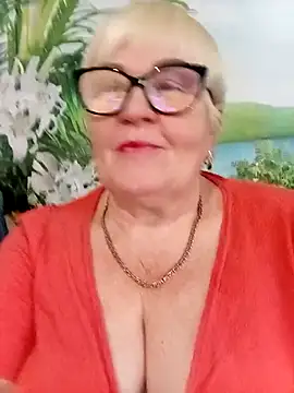 Snapshot of VioletSweet5566 chatting on 02.17.26 VioletSweet5566 online show from 02.17.26