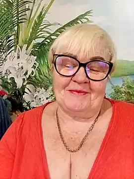 Snapshot of VioletSweet5566 chatting on 02.21.26 VioletSweet5566 online show from 02.21.26