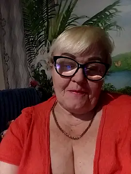 Snapshot of VioletSweet5566 chatting on 02.28.26 VioletSweet5566 online show from 02.28.26