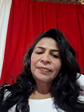 Snapshot of floresblancas chatting on 05.30.26 floresblancas online show from 05.30.26