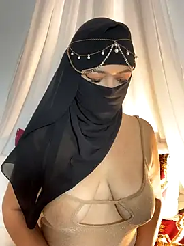 Amyraa  online show from 10.22.25